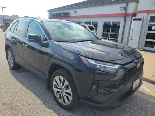 2023 Toyota RAV4 XLE Premium