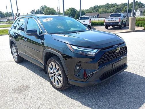 2023 Toyota RAV4 XLE Premium