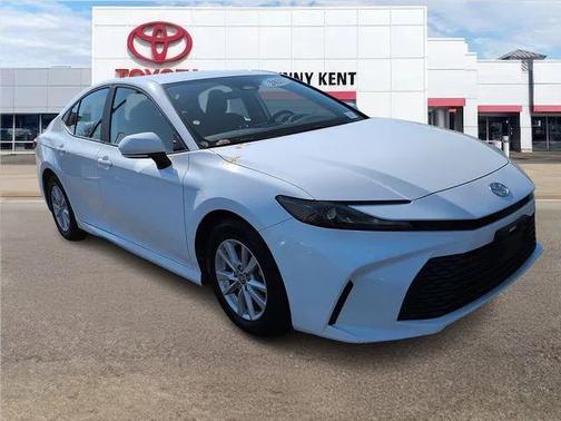 Ice Cap 2025 Toyota Camry LE