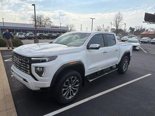 Summit White 2024 GMC Canyon Denali
