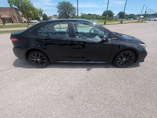 Midnight Black 2024 Toyota Corolla SE