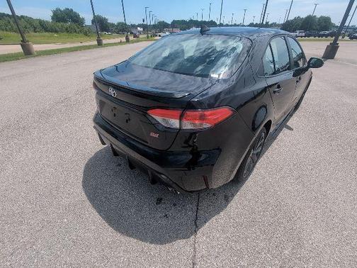 Midnight Black 2024 Toyota Corolla SE