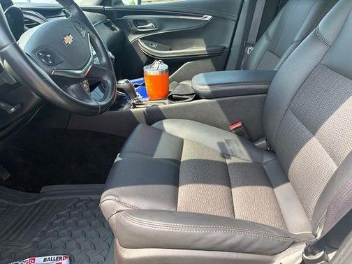 Summit White 2016 Chevrolet Impala LT