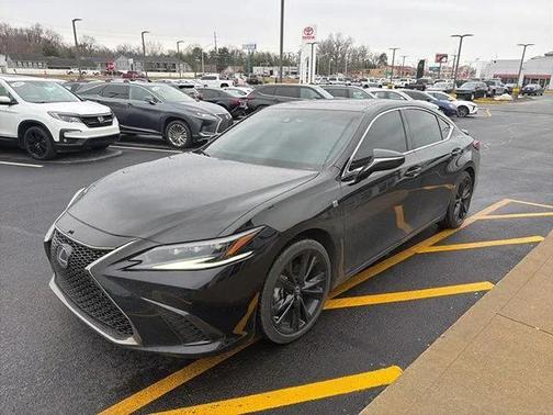 2025 Lexus ES 300h Base