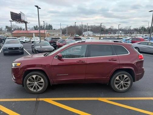2019 Jeep Cherokee Overland