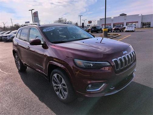 2019 Jeep Cherokee Overland