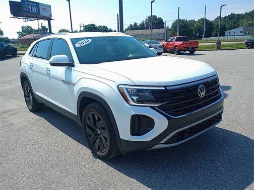 2024 Volkswagen Atlas Cross Sport 2.0T SE w/Technology 4MOTION