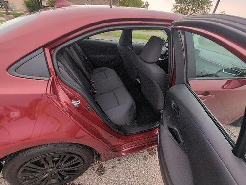 Ruby Flare Pearl 2025 Toyota Corolla LE