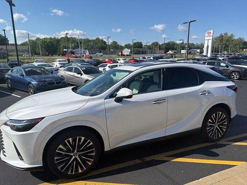 Eminent White Pearl 2024 Lexus RX 350 Premium Plus