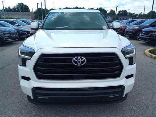 2023 Toyota Sequoia SR5