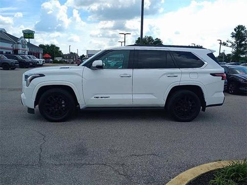 2023 Toyota Sequoia SR5