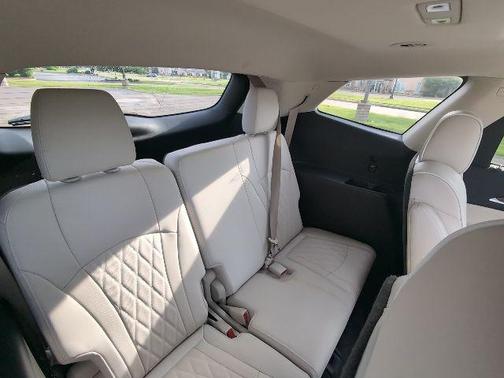 White Frost Tricoat 2023 Buick Enclave Avenir FWD