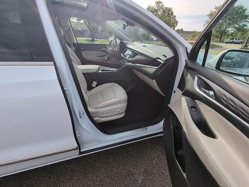 White Frost Tricoat 2023 Buick Enclave Avenir FWD