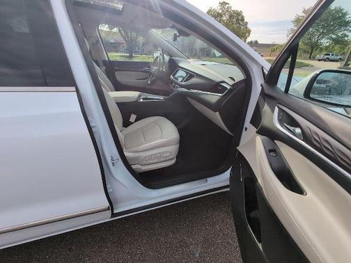White Frost Tricoat 2023 Buick Enclave Avenir FWD