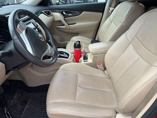 Cayenne Red 2016 Nissan Rogue SL