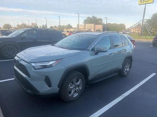 2023 Toyota RAV4 Hybrid XLE