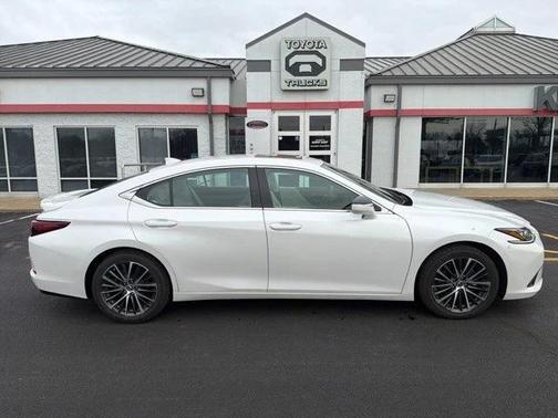 2023 Lexus ES 350 Base