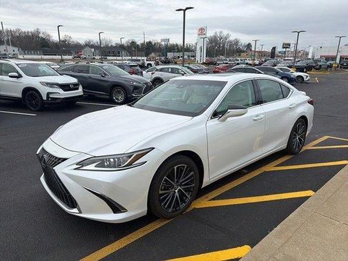 2023 Lexus ES 350 Base