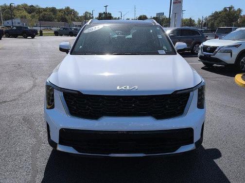 Glacial White Pearl 2024 Kia Sorento S