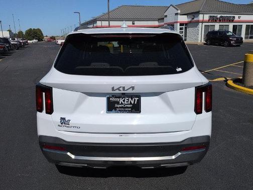 Glacial White Pearl 2024 Kia Sorento S