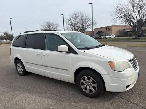 2010 Chrysler Town & Country Touring