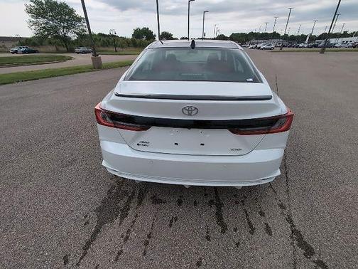 Ice Cap 2025 Toyota Camry XSE