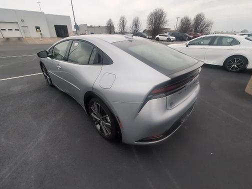 2025 Toyota Prius XLE