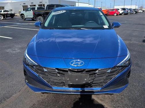 2023 Hyundai ELANTRA Limited