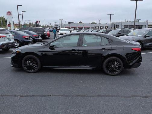 Midnight Black Metallic 2026 Toyota Camry SE