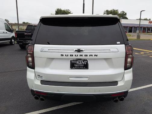 Iridescent Pearl Tricoat 2021 Chevrolet Suburban 4WD High Country