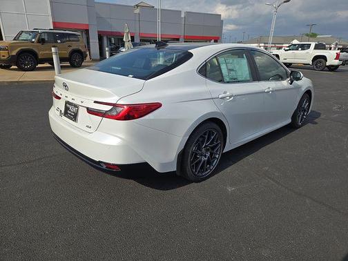 Wind Chill Pearl 2026 Toyota Camry XLE