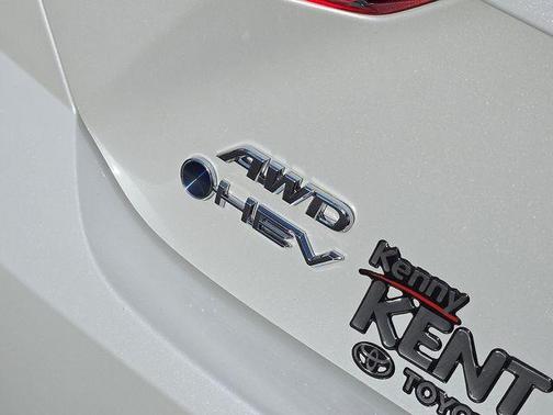 Wind Chill Pearl 2026 Toyota Camry XLE