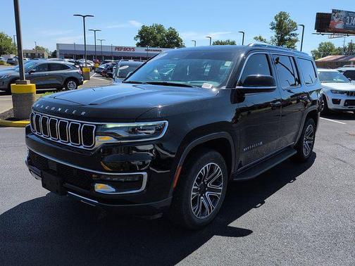 Diamond Black Crystal Pearlcoat 2022 Jeep Wagoneer Series III 4x4