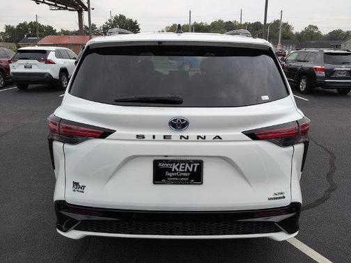 White 2022 Toyota Sienna XSE 7 Passenger