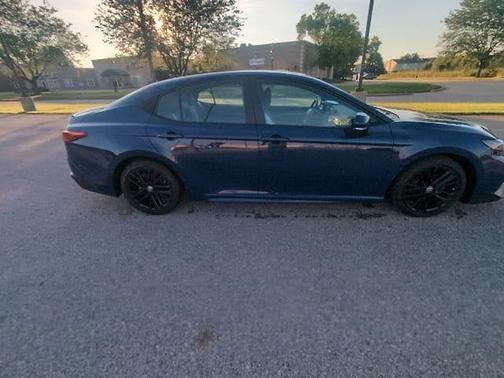 Reservoir Blue 2025 Toyota Camry SE