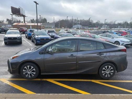 2019 Toyota Prius XLE