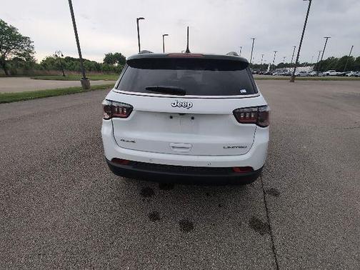 Bright White Clearcoat 2025 Jeep Compass Limited
