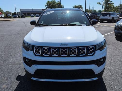 Bright White Clearcoat 2025 Jeep Compass Limited