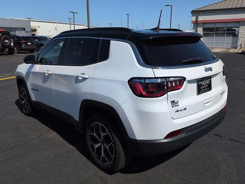 Bright White Clearcoat 2025 Jeep Compass Limited