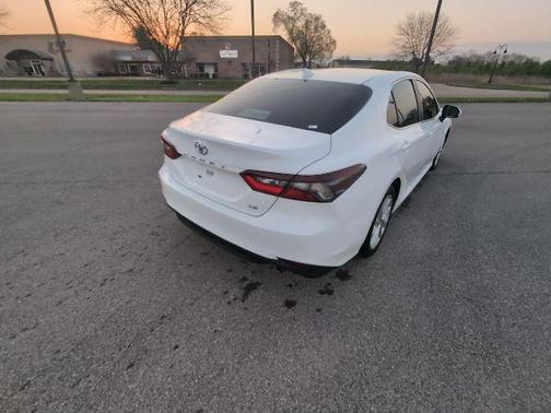 Ice Cap 2024 Toyota Camry LE