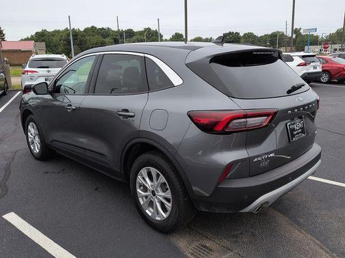 Carbonized Gray Metallic 2023 Ford Escape Active
