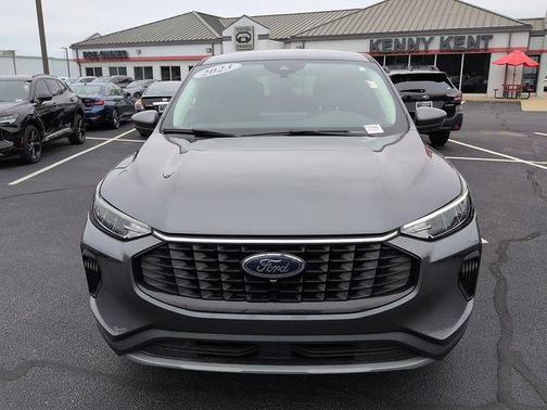Carbonized Gray Metallic 2023 Ford Escape Active