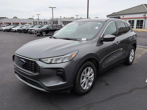 Carbonized Gray Metallic 2023 Ford Escape Active