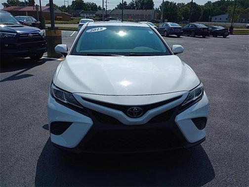 2018 Toyota Camry SE