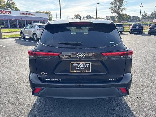 Opulent Amber 2021 Toyota Highlander LE