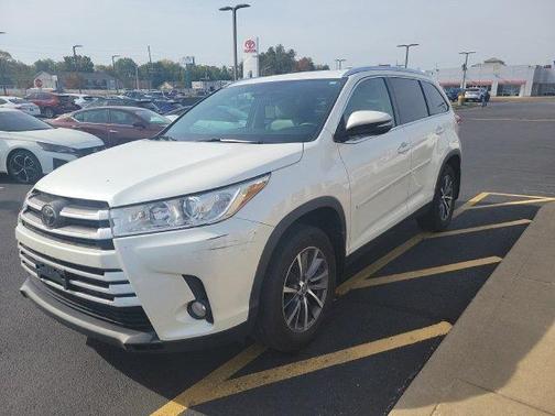 Blizzard Pearl 2019 Toyota Highlander XLE