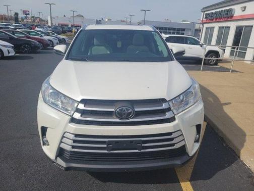 Blizzard Pearl 2019 Toyota Highlander XLE