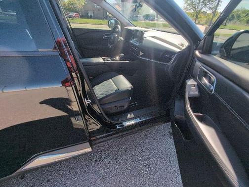 Super Black 2023 Nissan Rogue Platinum