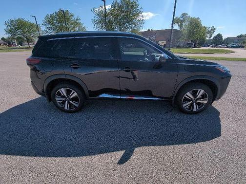 Super Black 2023 Nissan Rogue Platinum