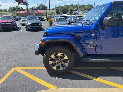 Ocean Blue Metallic Clearcoat 2018 Jeep Wrangler Unlimited Sahara